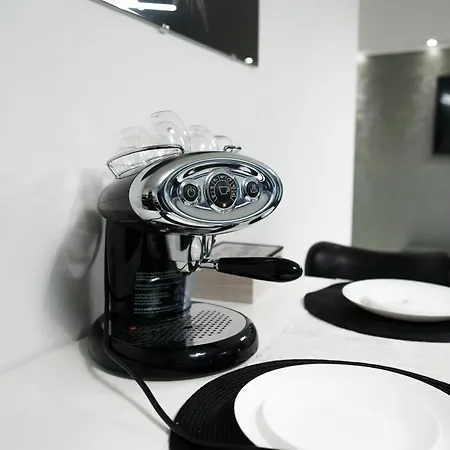 Luxury - Promenada Κραϊόβα