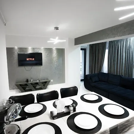 Luxury - Promenada